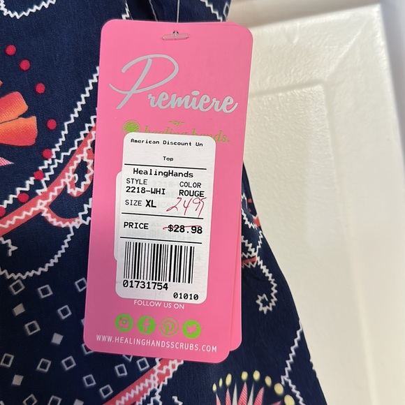 Healing Hands Scrub top NEW WITH TAGS  size XL - Picture 2 of 4